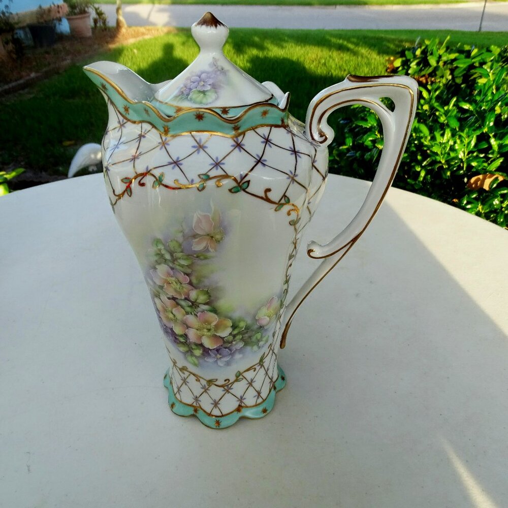 Limoges Porcelain (Reproduction) Very Lovely Coffee Pot10 1/2"